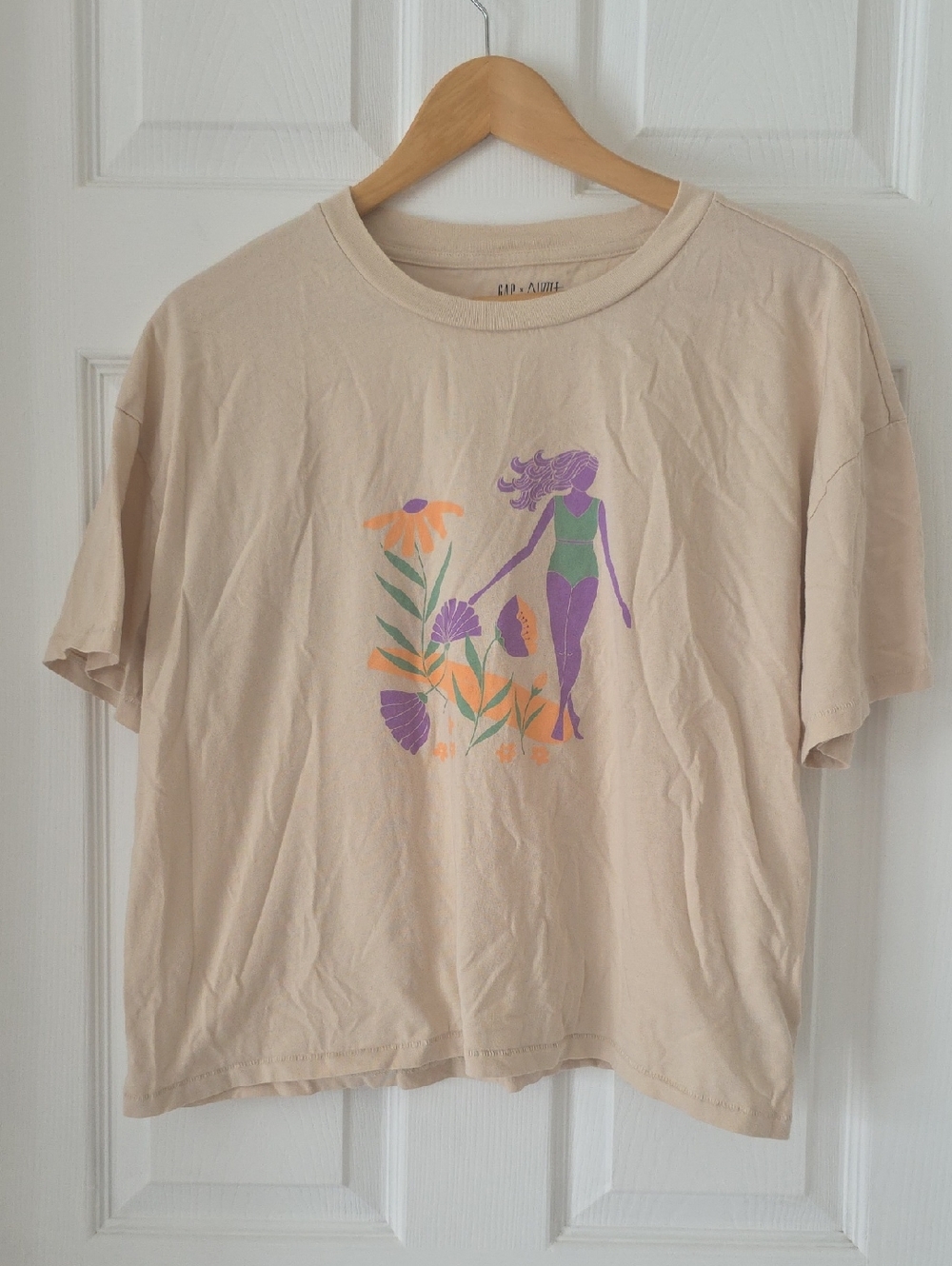 GAP X Lizzy Limited Edition Croptop with Purple Surfer Girl Logo Size L